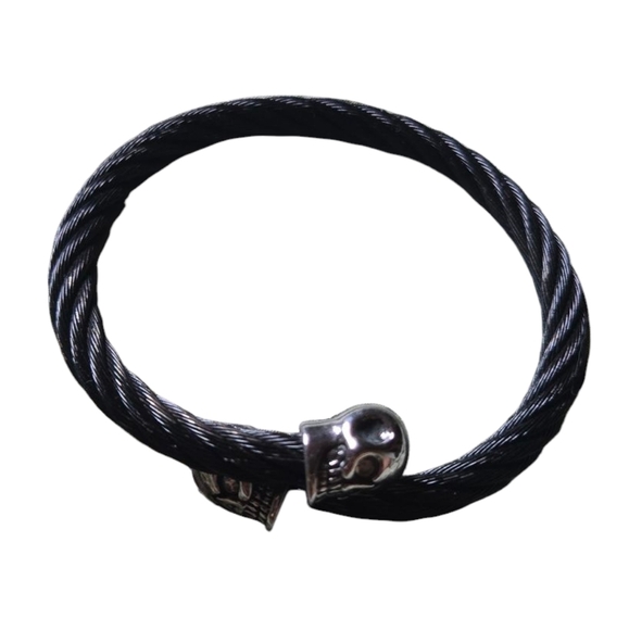 Black and Silver Skull Bracelet - Picture 3 of 6